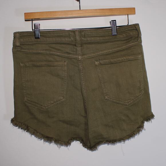 Oasis By Eunina Olive Green Denim Distressed Shorts Size L - Picture 2 of 5